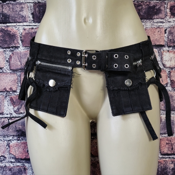 Sold - Picture 3 of 11